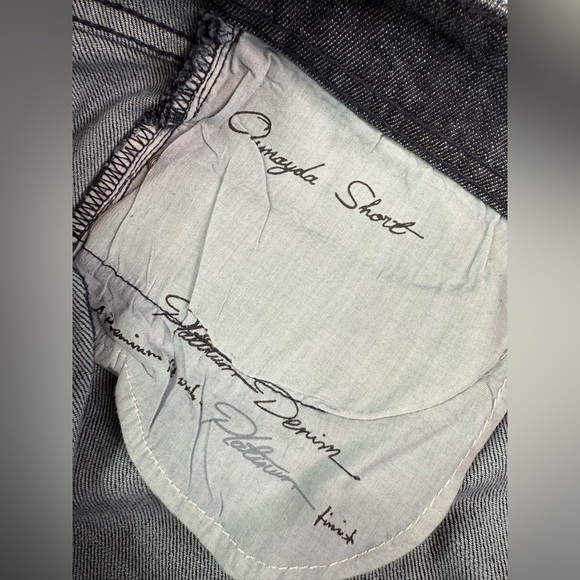 Chico’s Platinum Osmayda Denim Bermuda Shorts Size 4 - Picture 4 of 7